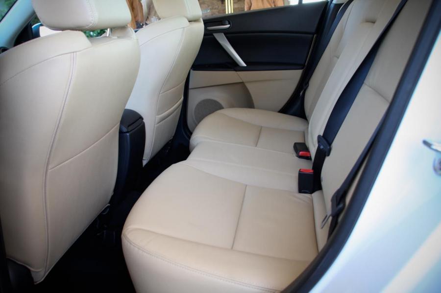  Mazda3 2010 года  (фото 17 из 59)